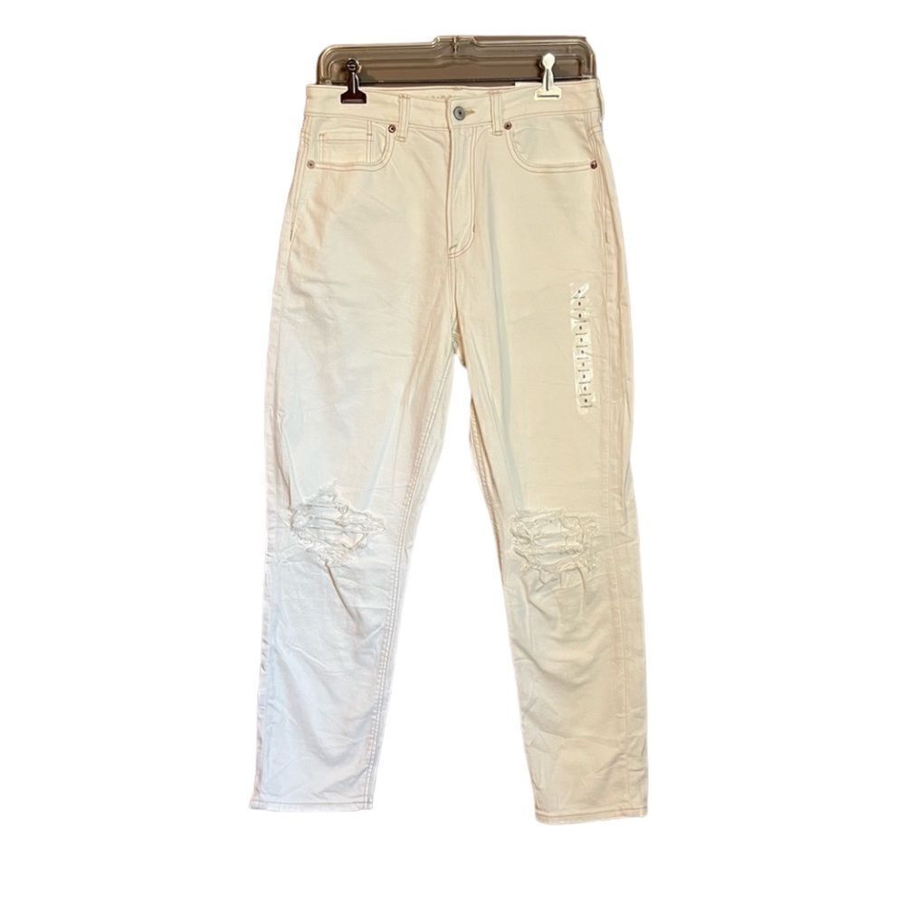 NWT! American eagle mom jean in natural white